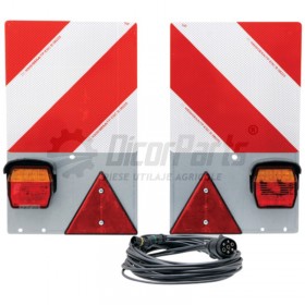 Placa de avertizare este fixata pe o singura parte